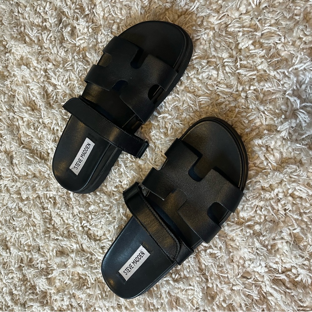 Steve Madden Black Leather Slides - Picture 2 of 3